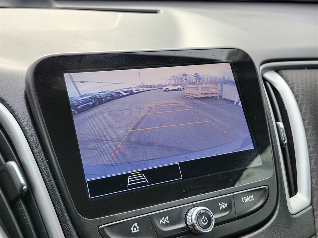 Used 2022 Chevrolet Malibu LT image 20