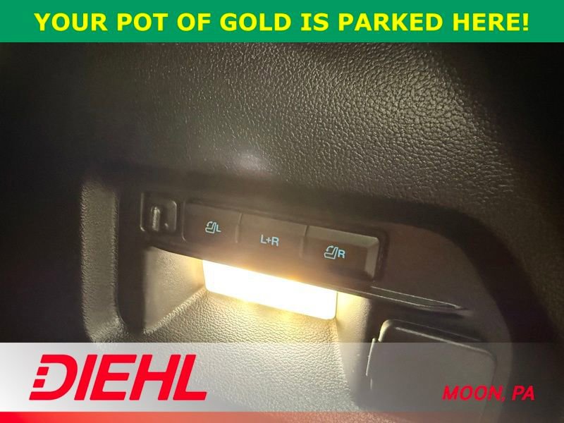 Used 2022 Ford Explorer Platinum w/ Equipment Group 601A image 12