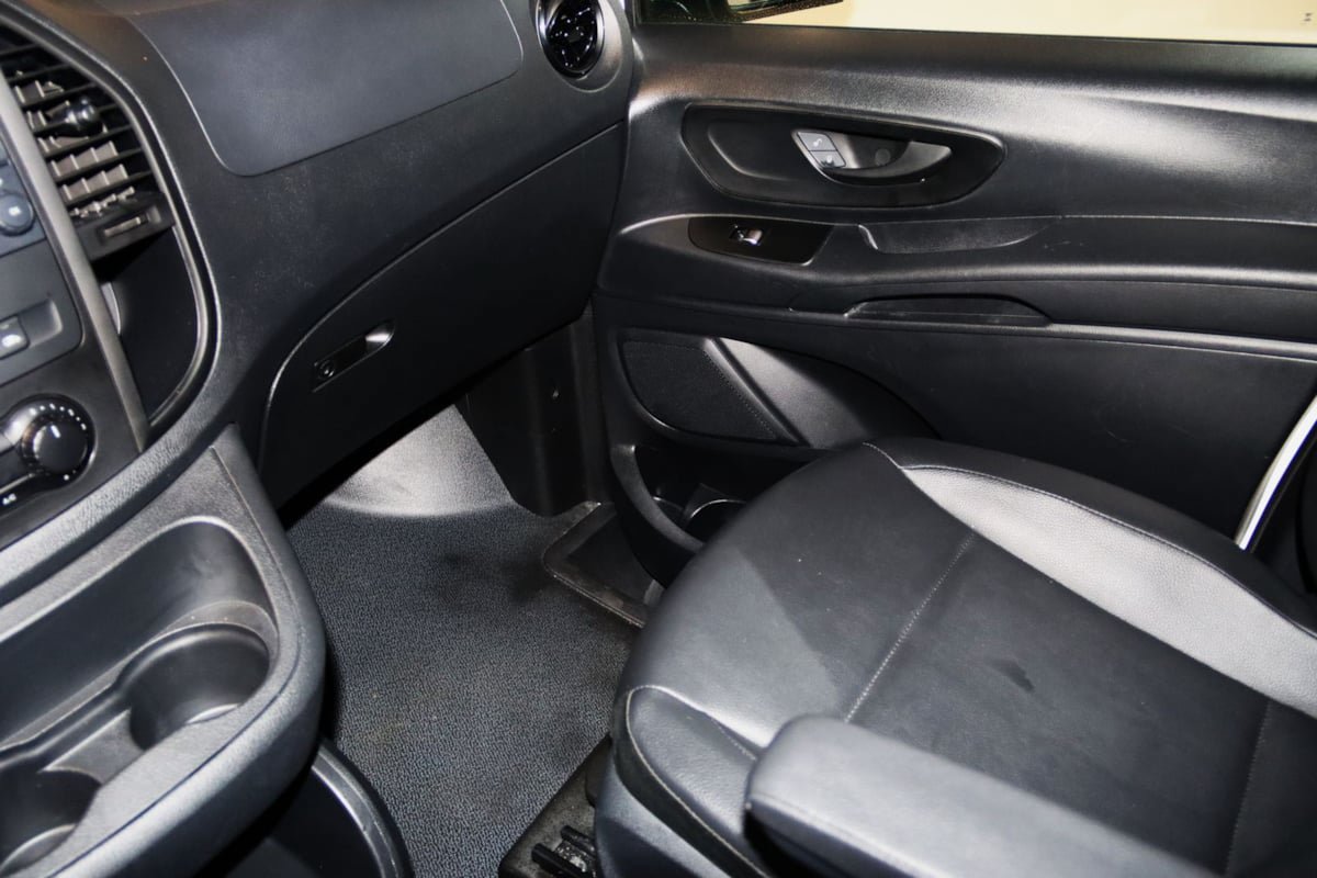 Used 2023 Mercedes-Benz Metris Passenger image 44