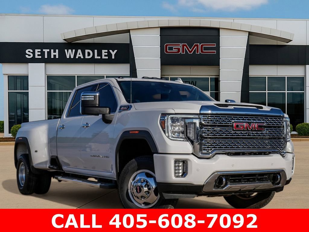 Used 2022 GMC Sierra 3500 Denali w/ Denali Ultimate Package AWD/4WD image 1