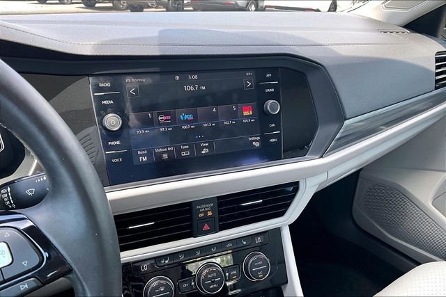 Used 2020 Volkswagen Jetta SEL FWD image 22
