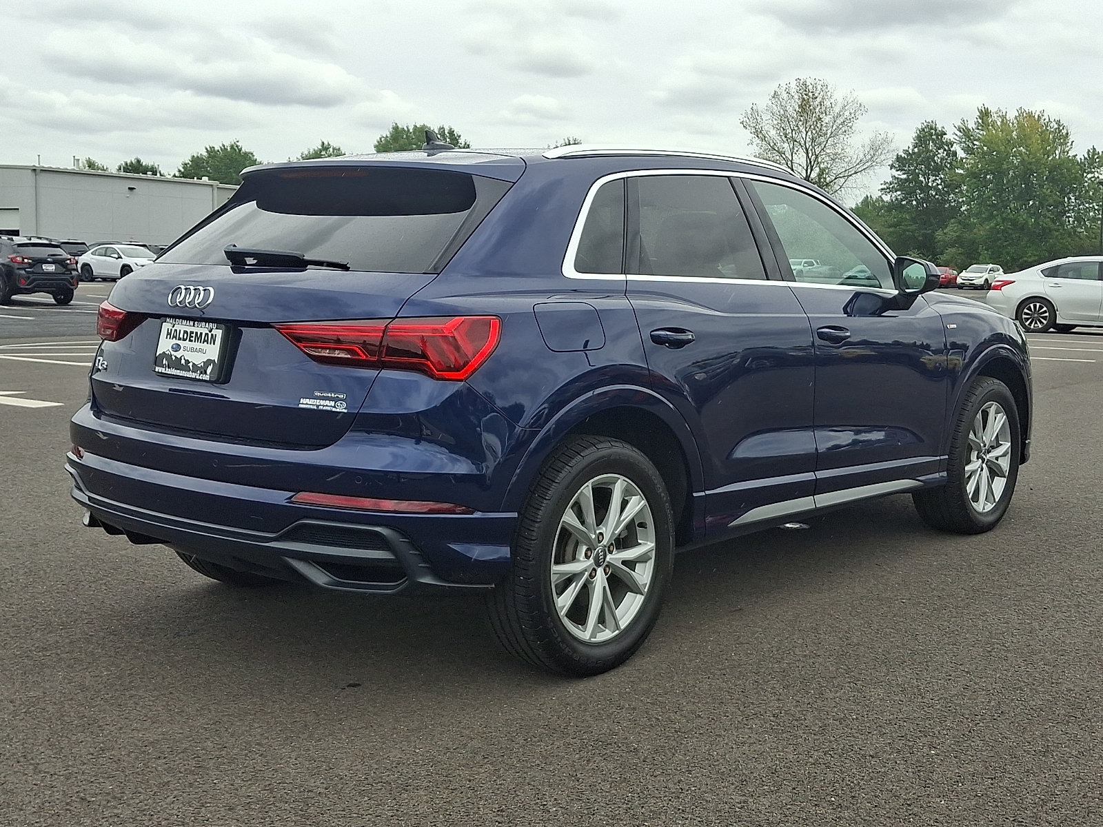 Used 2021 Audi Q3 2.0T Premium Plus w/ Premium Plus Package AWD/4WD image 7