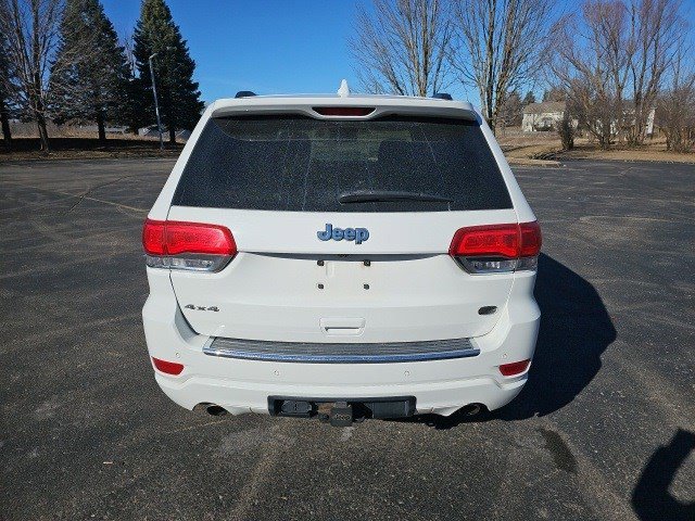 Used 2016 Jeep Grand Cherokee Overland image 3