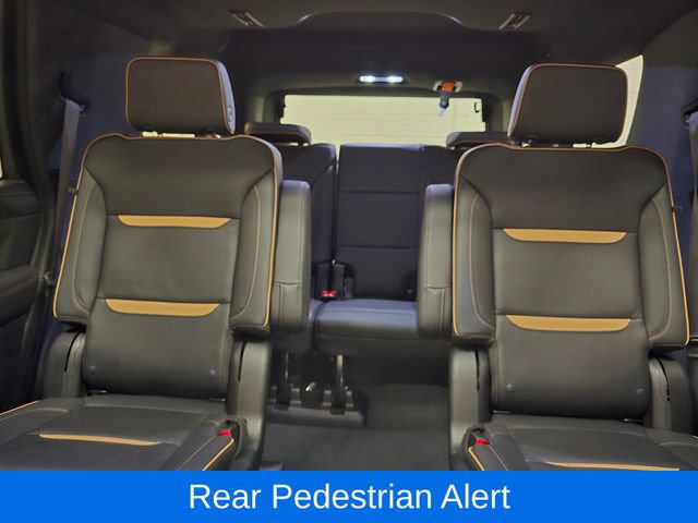 Used 2024 GMC Yukon AT4 w/ Technology Package AWD/4WD image 27