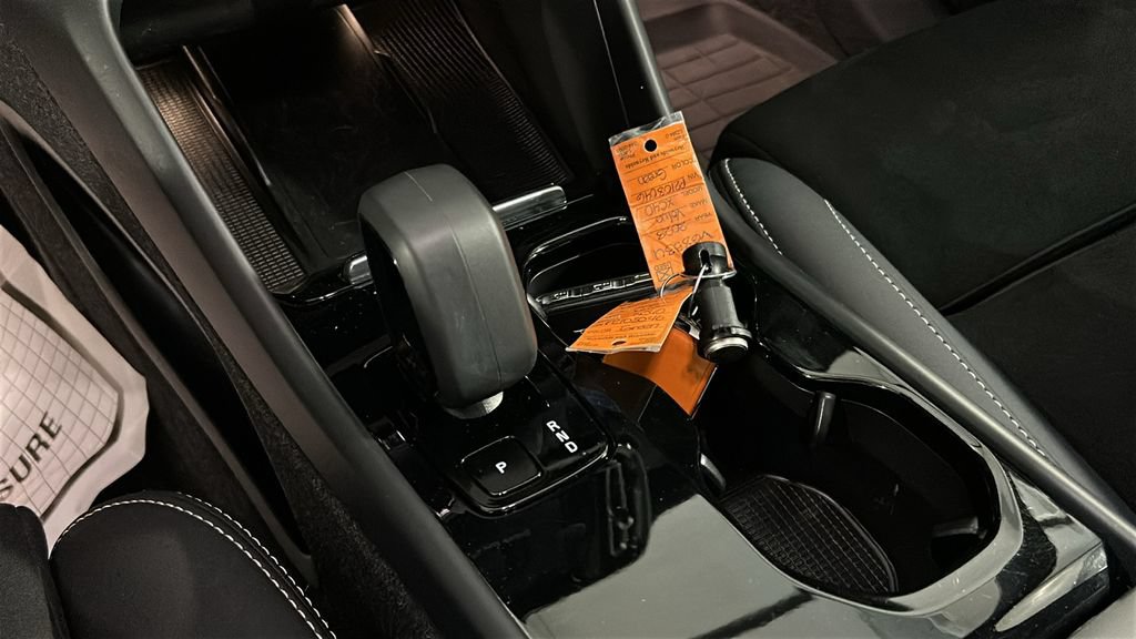 Certified 2023 Volvo XC40 Recharge Plus w/ Protection Package Premier AWD/4WD image 18