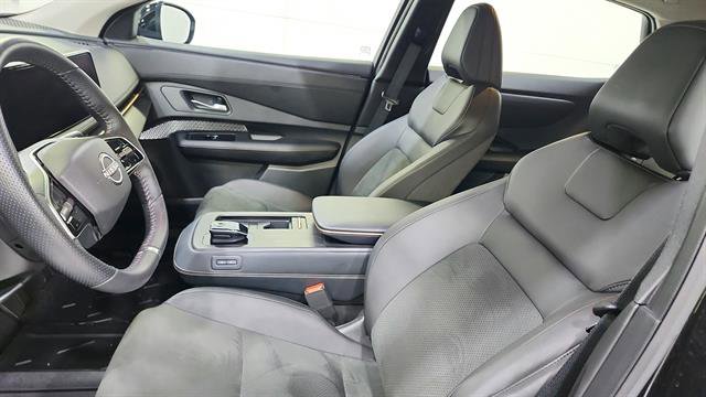 Certified 2024 Nissan Ariya AWD image 12