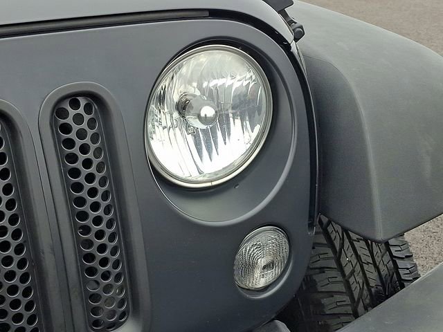 Used 2016 Jeep Wrangler Unlimited Sport image 12