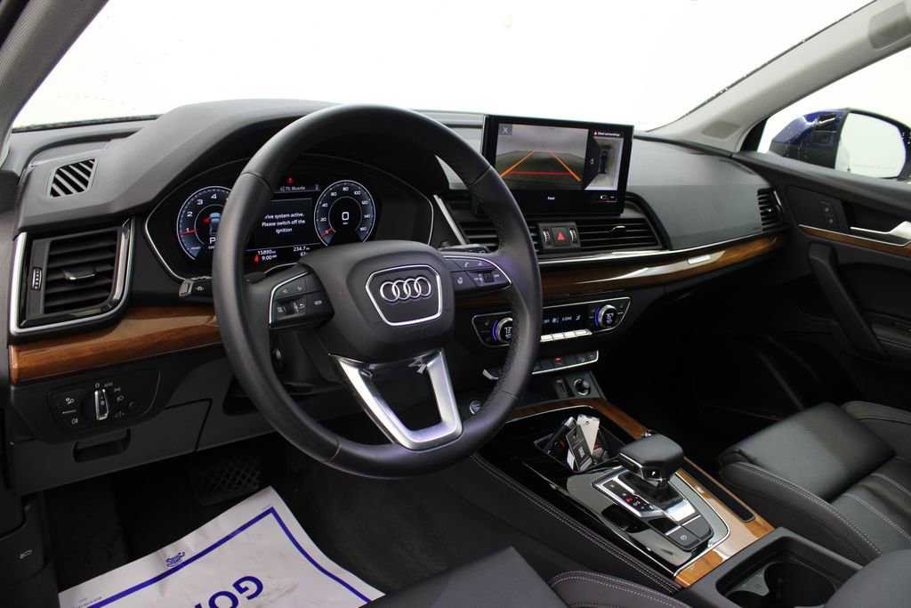 Used 2023 Audi Q5 2.0T Premium Plus w/ Premium Plus Package AWD/4WD image 16
