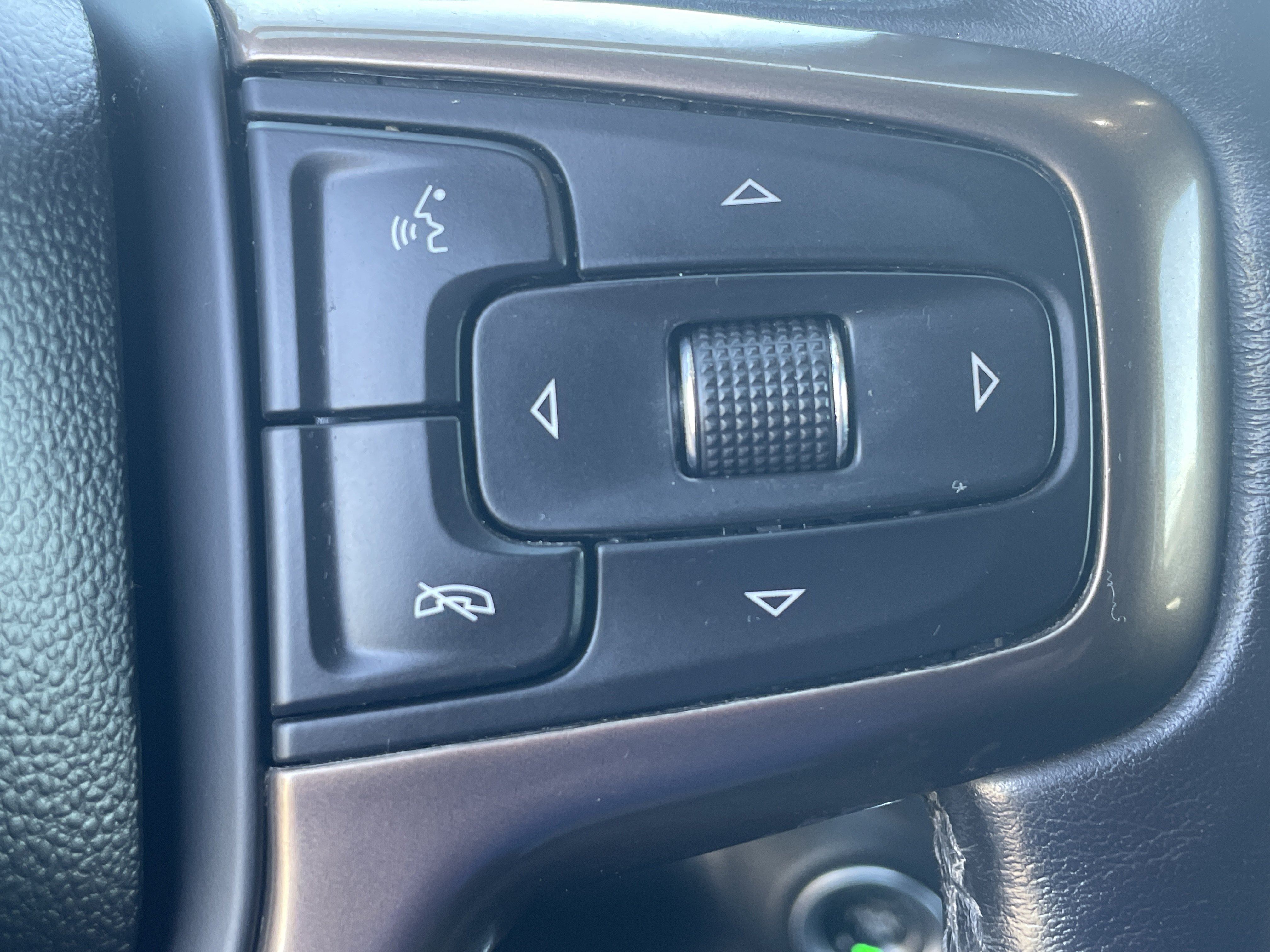 Used 2022 Chevrolet Silverado 3500 High Country w/ Safety Package II AWD/4WD image 37