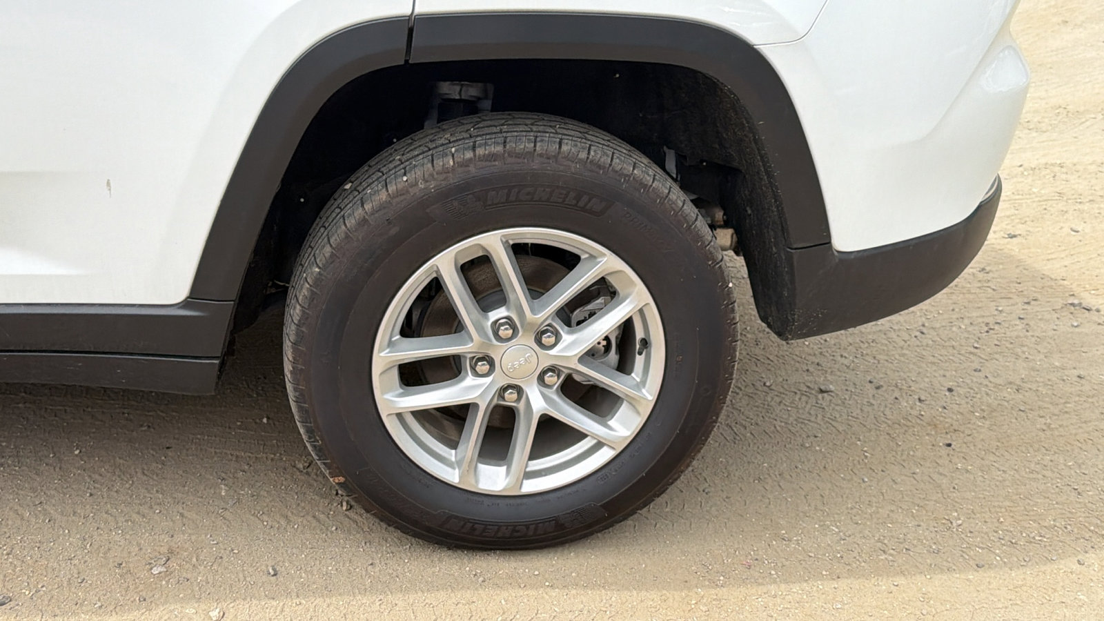 Used 2023 Jeep Grand Cherokee Laredo w/ Trailer Tow Prep Group (B) image 12