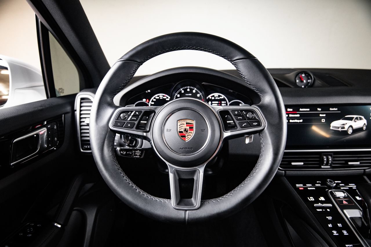 Certified 2023 Porsche Cayenne AWD/4WD image 26