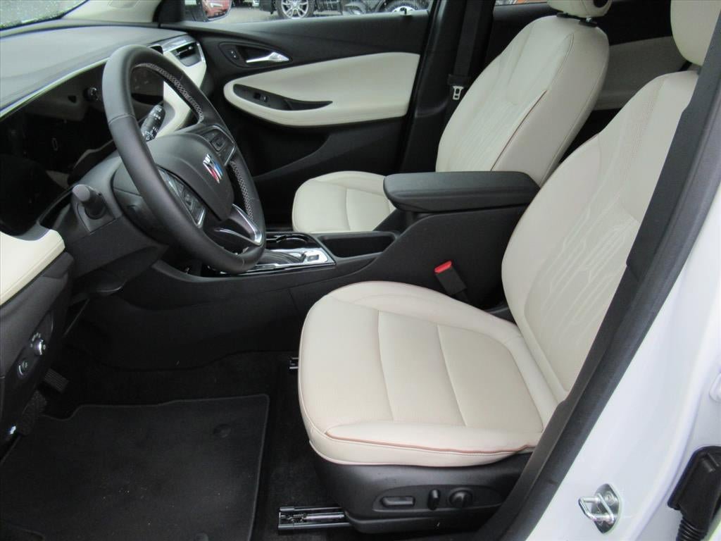 Used 2024 Buick Encore GX Avenir w/ Avenir Technology Package FWD image 16