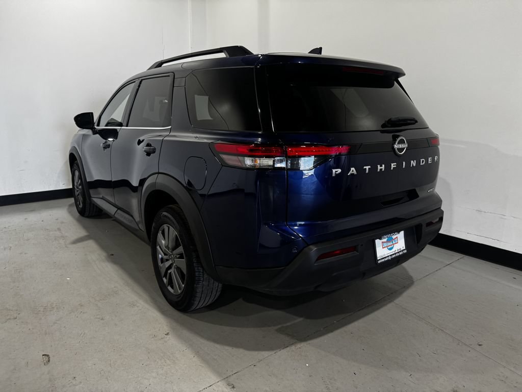 Used 2025 Nissan Pathfinder SV AWD/4WD image 39