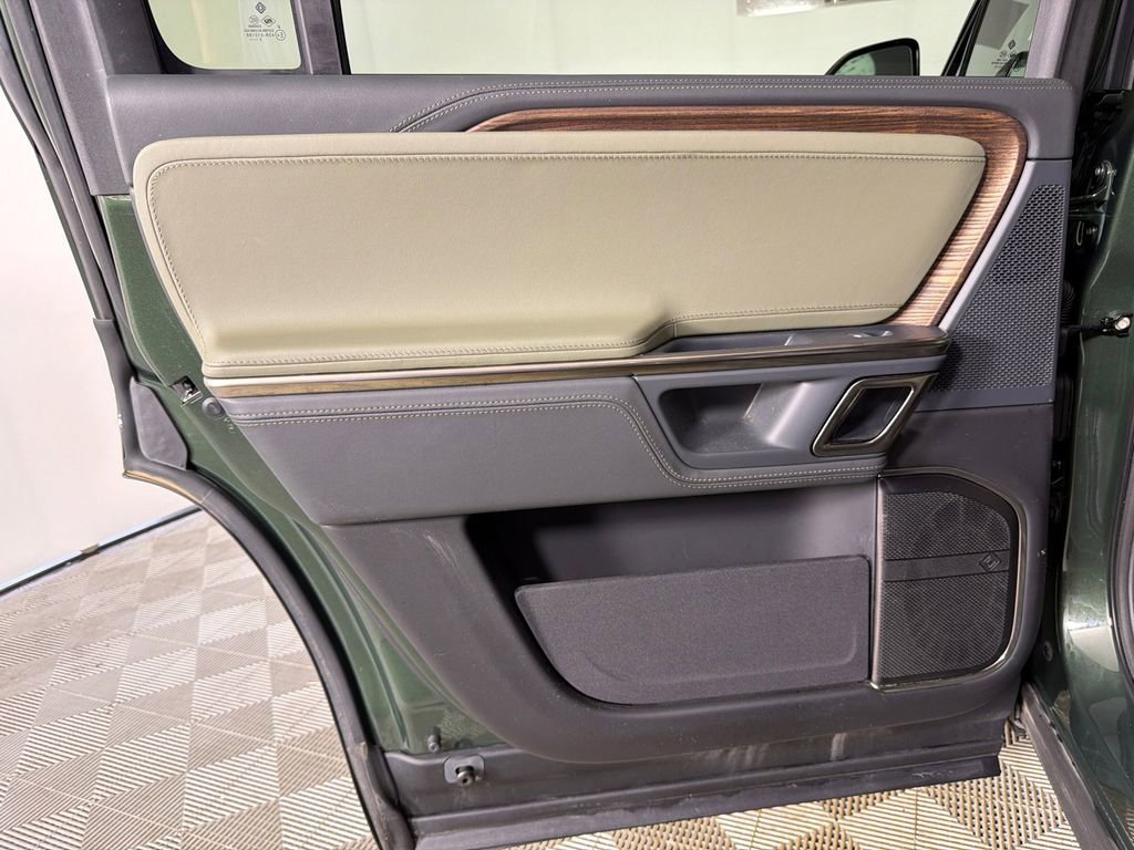 Used 2023 Rivian R1S Adventure image 24