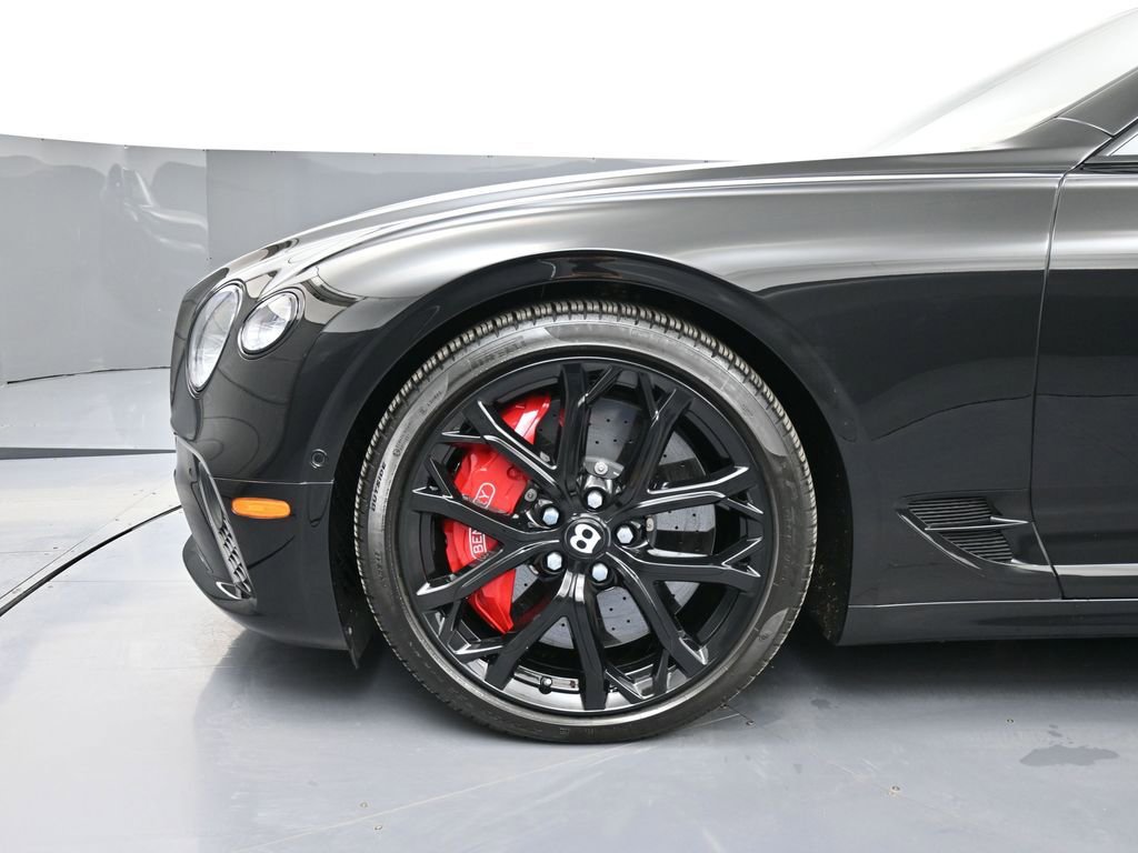 Used 2023 Bentley Continental GT V8 image 12