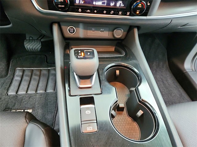 Used 2023 Nissan Rogue SV w/ SV Premium B Package image 26