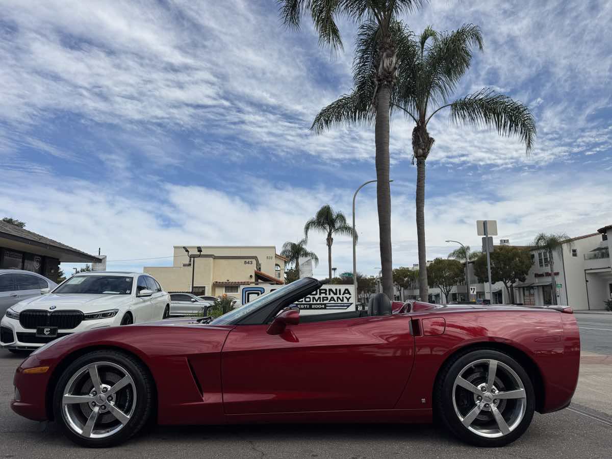 Used 2008 Chevrolet Corvette Convertible w/ Preferred Equipment Group RWD image 3
