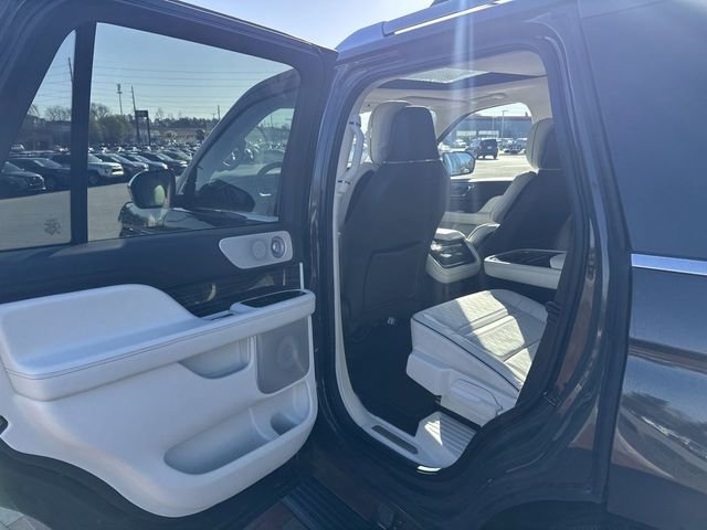 Used 2022 Lincoln Navigator Black Label image 27