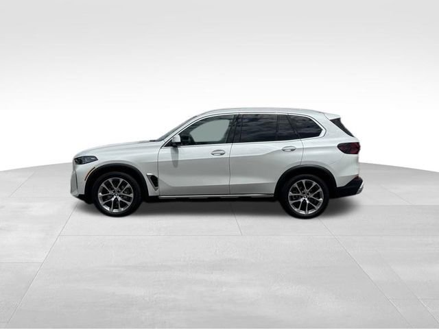 Certified 2025 BMW X5 xDrive40i w/ Premium Package AWD/4WD image 2