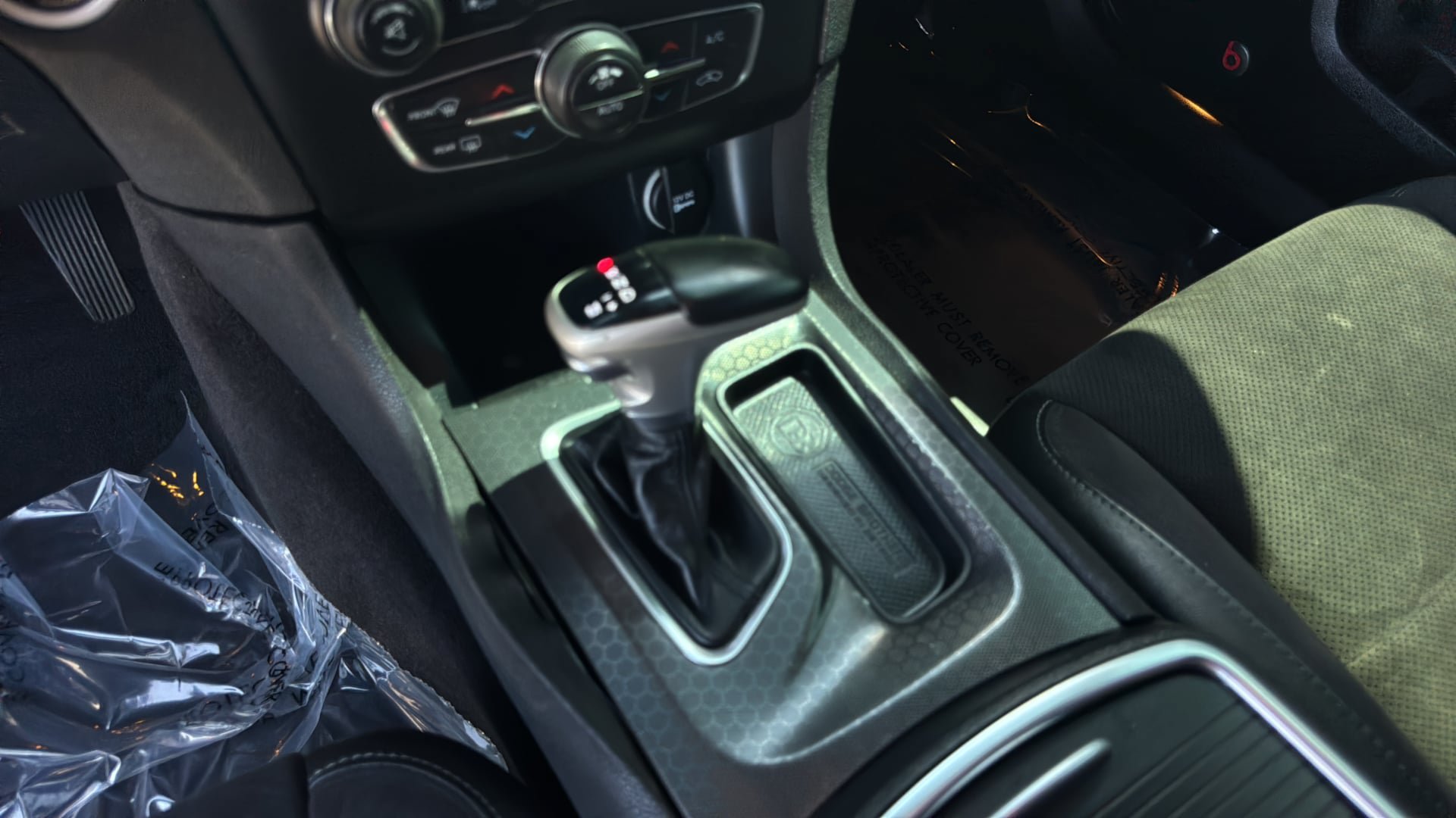 Used 2016 Dodge Charger R/T Scat Pack w/ Technology Group RWD image 23