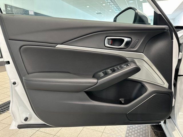Certified 2025 Acura Integra Base image 13