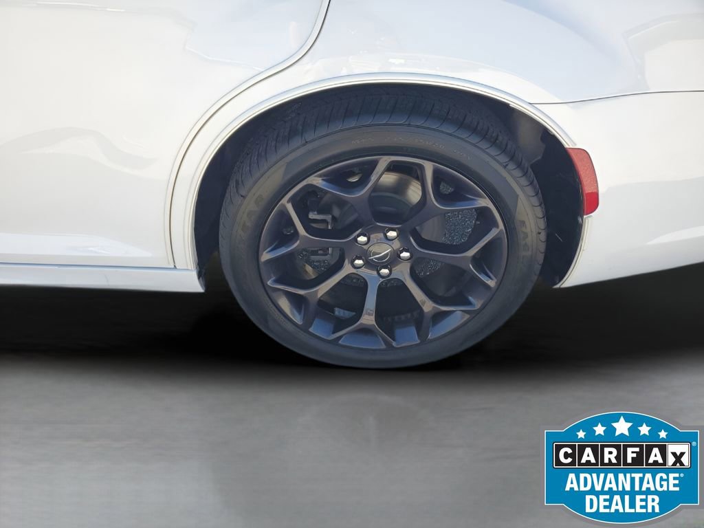 Used 2020 Chrysler 300 S w/ 300S Premium Group image 22