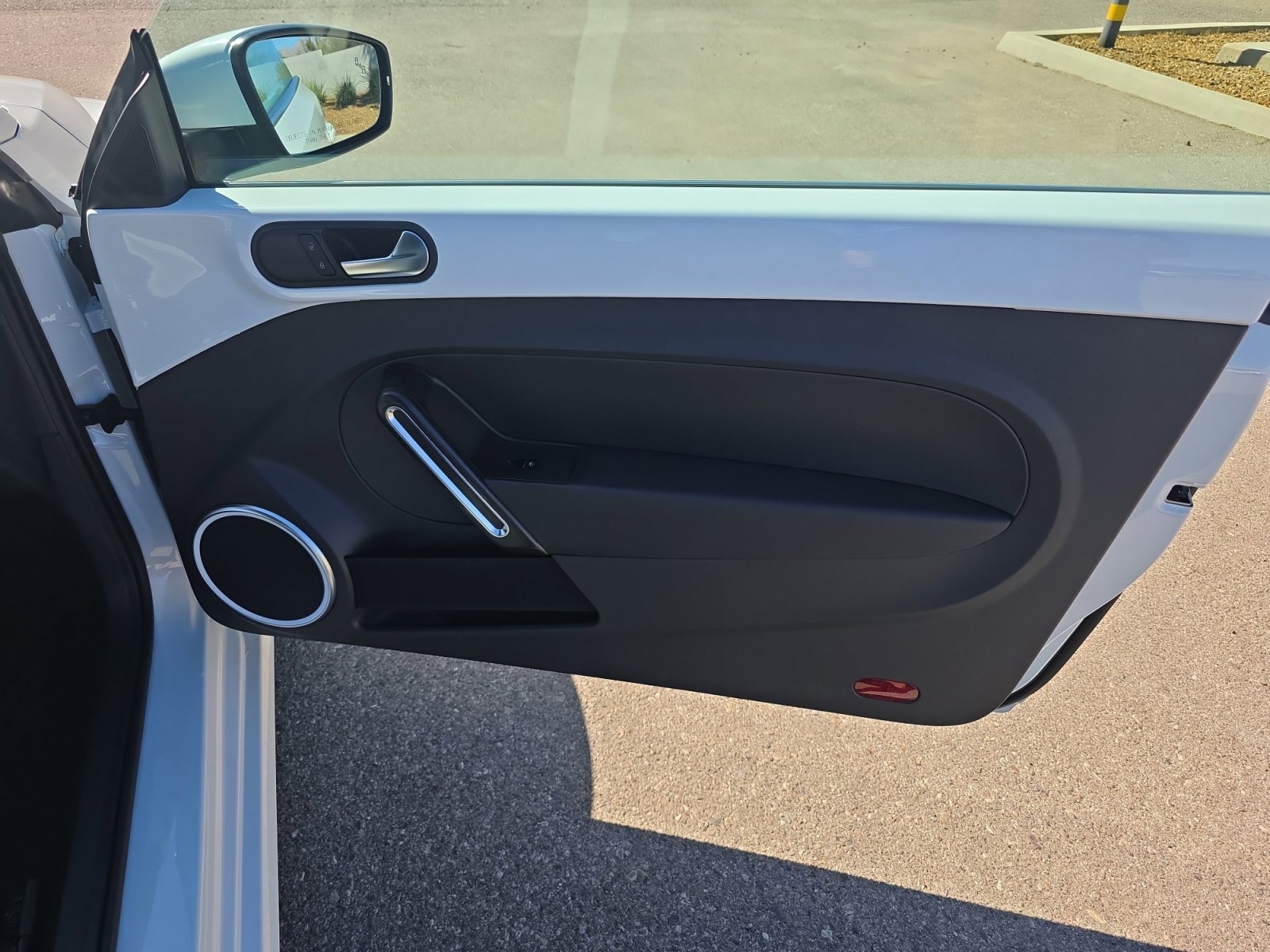 Used 2019 Volkswagen Beetle 2.0T S image 16