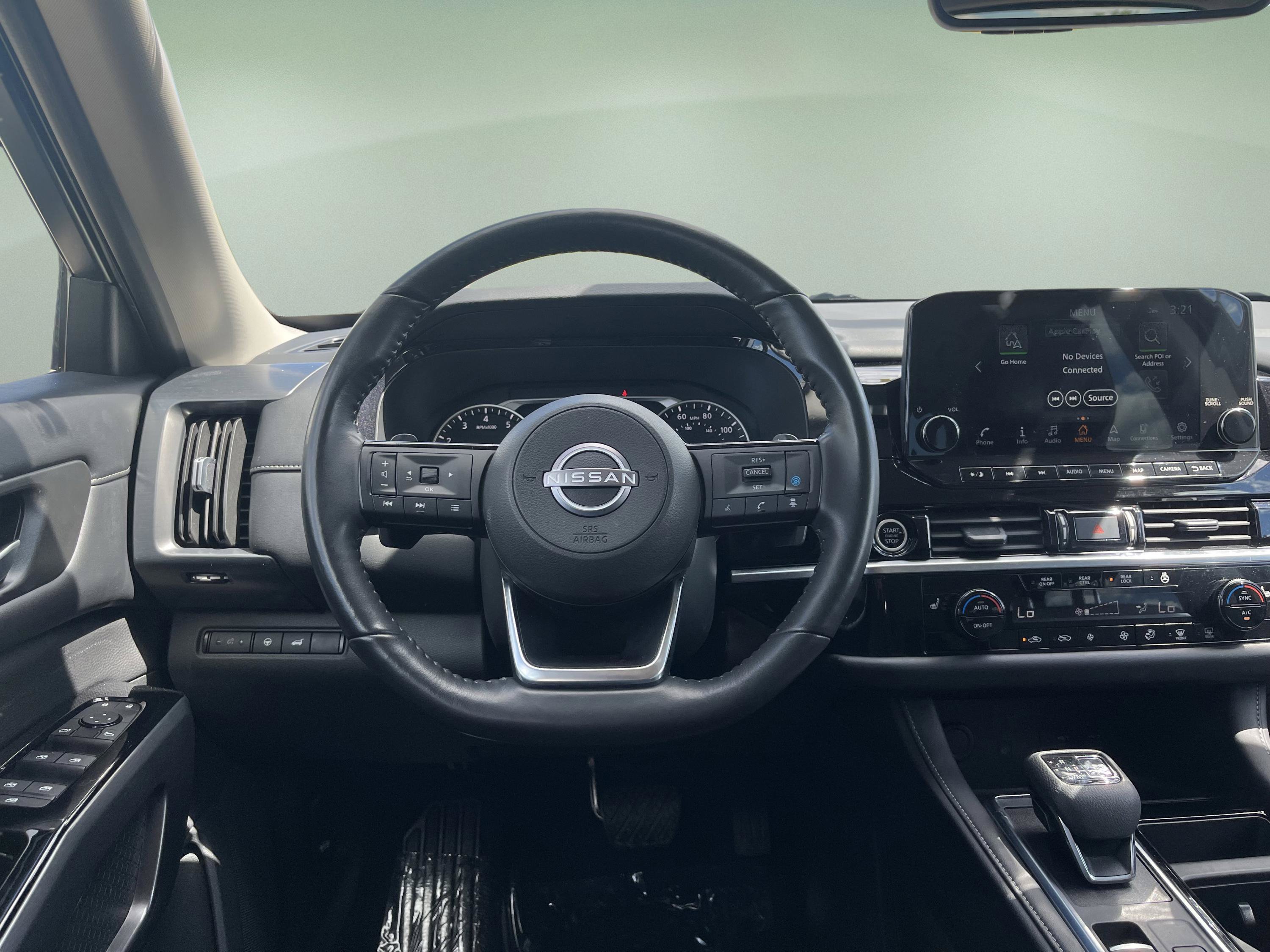 Used 2023 Nissan Pathfinder SL w/ Black Appearance Package AWD/4WD image 26
