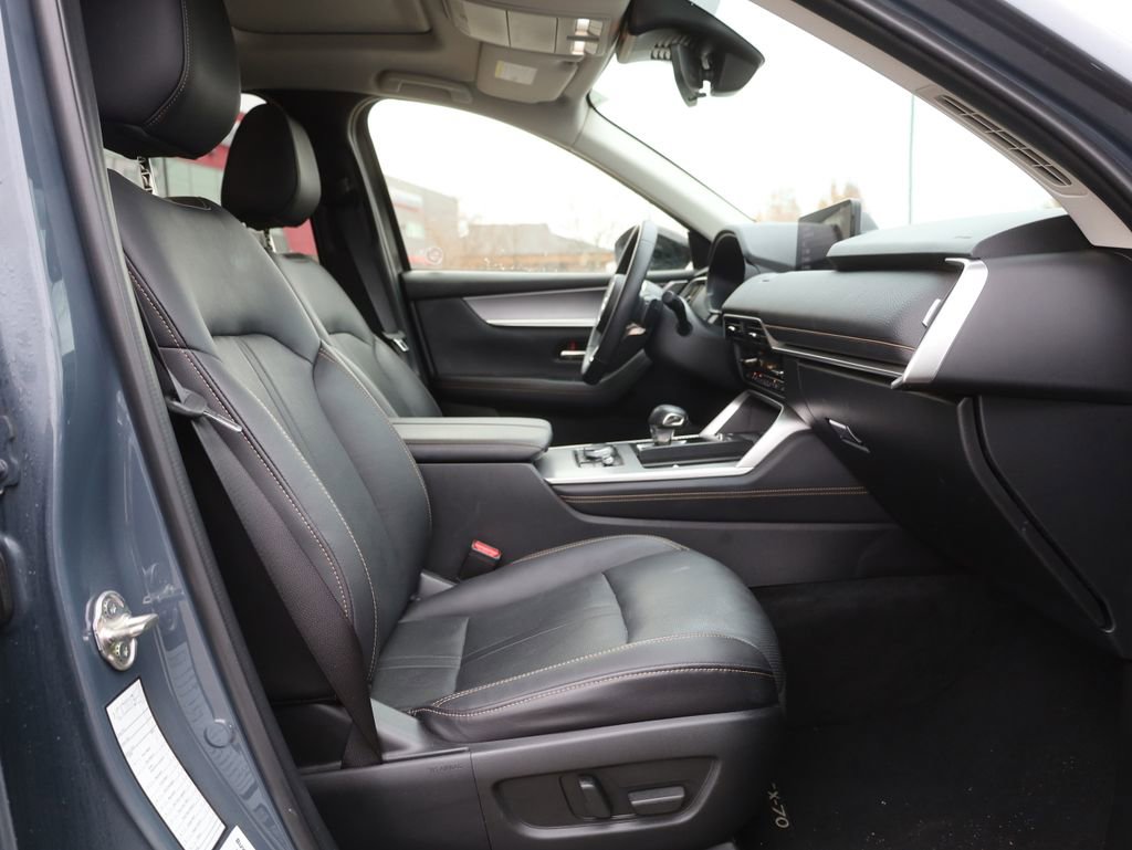 Used 2025 MAZDA CX-70 3.3 Turbo w/ Preferred Package image 13
