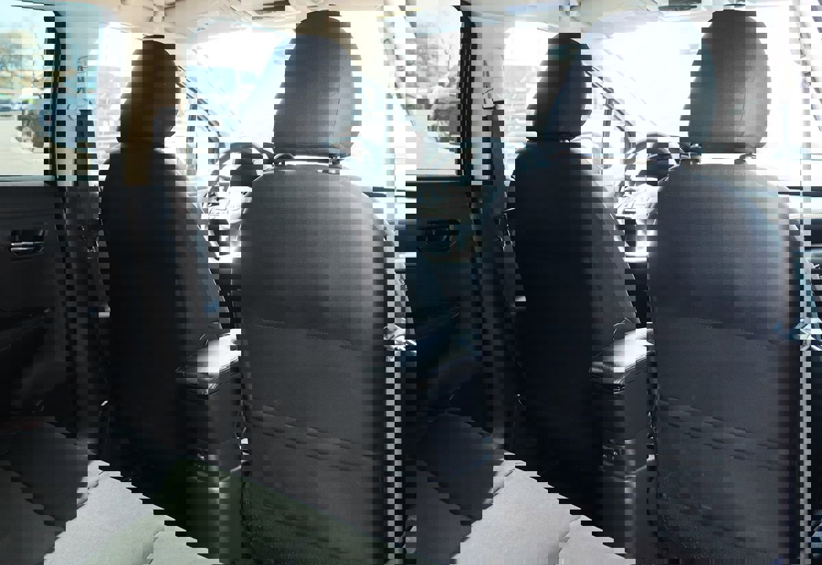 Used 2020 Nissan Versa SR w/ Electronics Package image 28