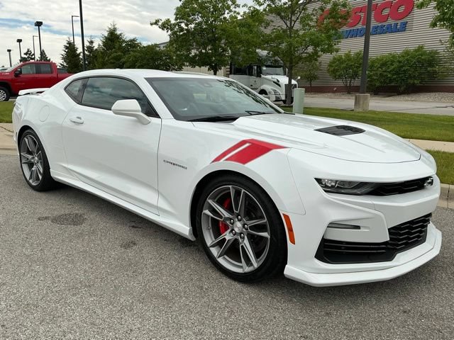 Used 2019 Chevrolet Camaro SS w/ LPO, Ground Effects Package RWD image 3