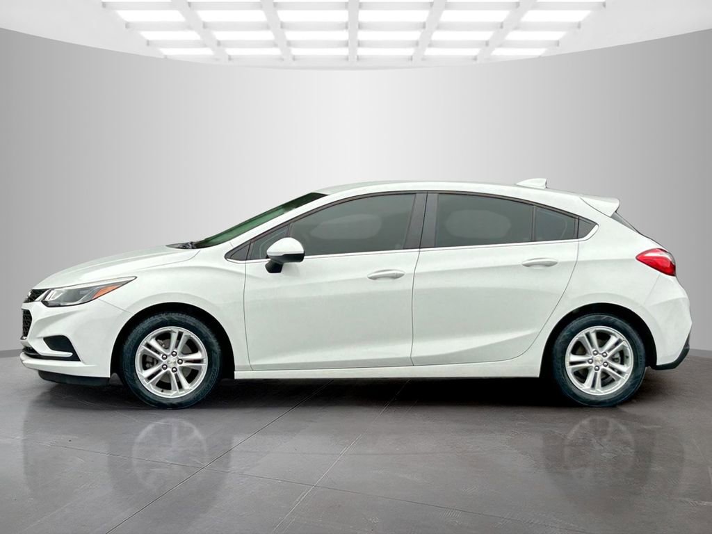 Used 2017 Chevrolet Cruze LT w/ Convenience Package FWD image 2