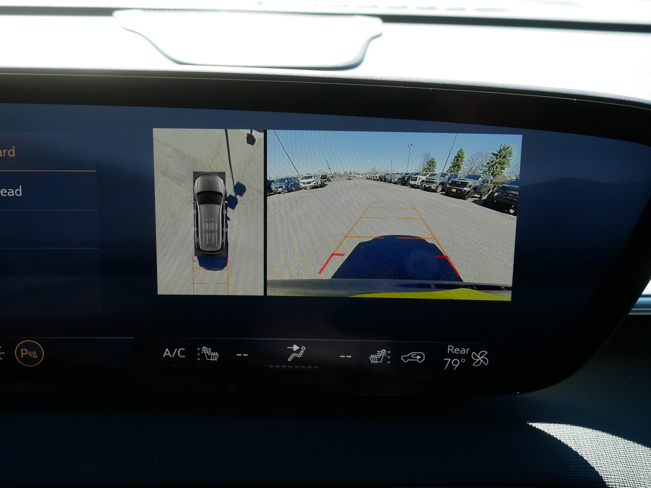 Used 2025 Buick Enclave Preferred image 27