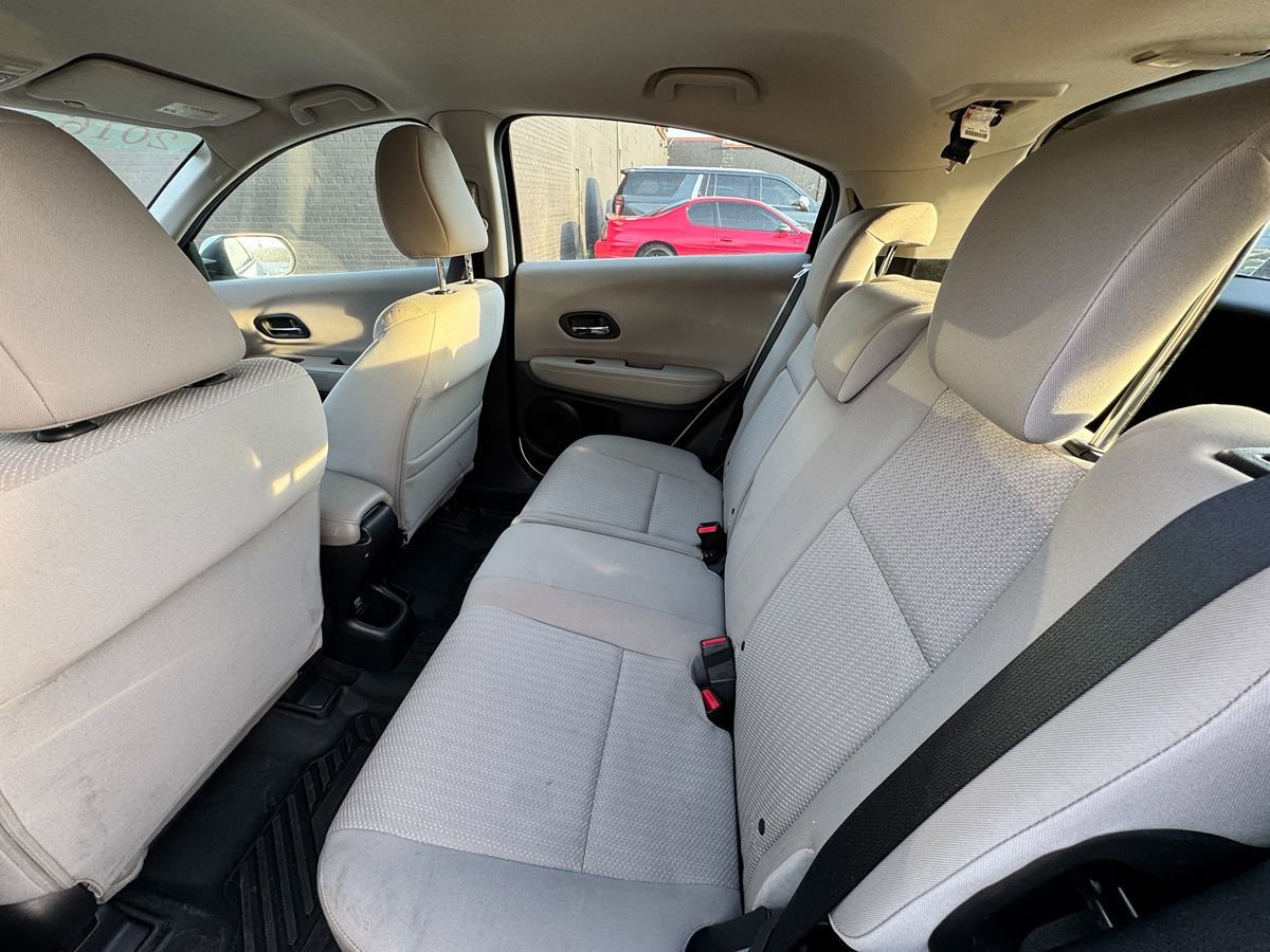 Used 2016 Honda HR-V LX image 15