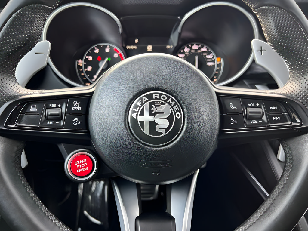 Used 2023 Alfa Romeo Stelvio Sprint RWD image 46