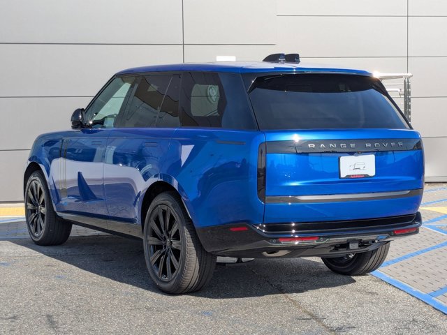 New 2026 Land Rover Range Rover SE image 9