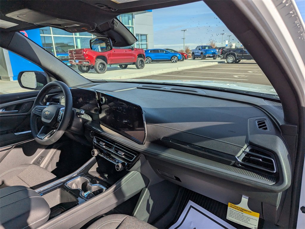 New 2026 Chevrolet Traverse LT w/ LPO, Floor Liner Package image 43