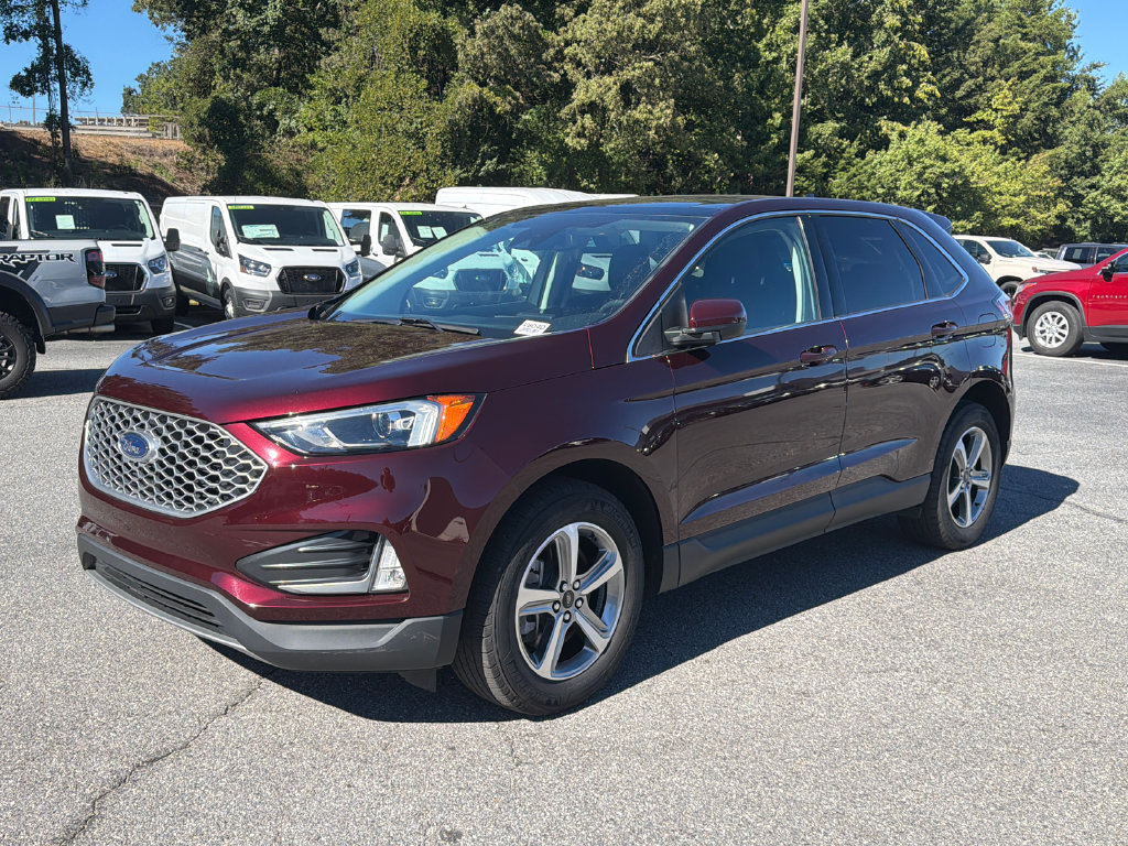 Used 2024 Ford Edge SEL w/ Convenience Package AWD/4WD image 3