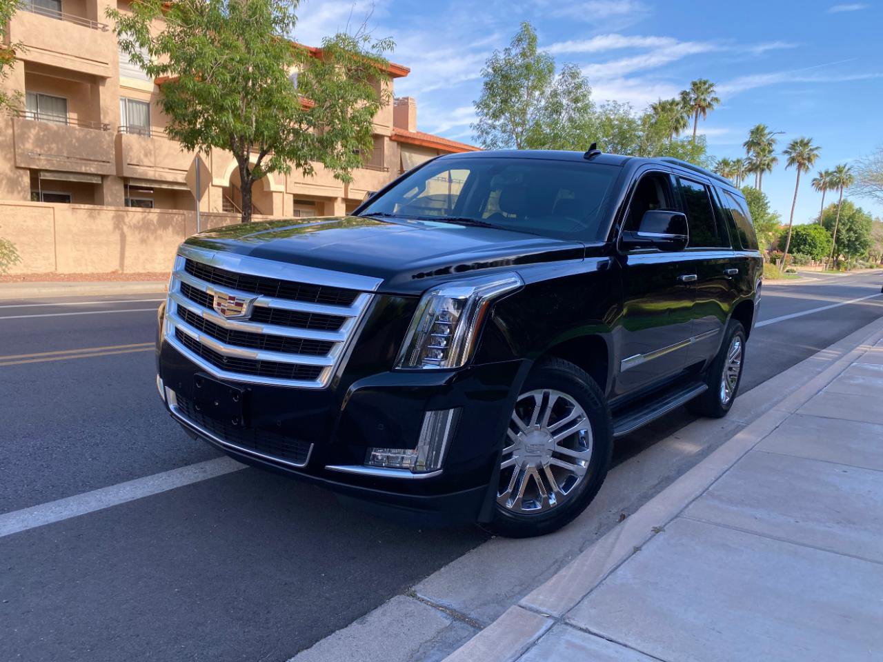 Used 2016 Cadillac Escalade 4WD image 4