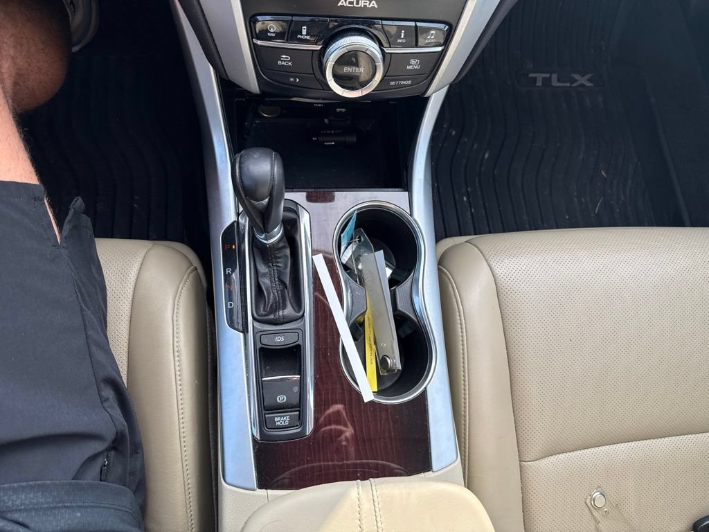 Used 2017 Acura TLX w/ Technology Package FWD image 24