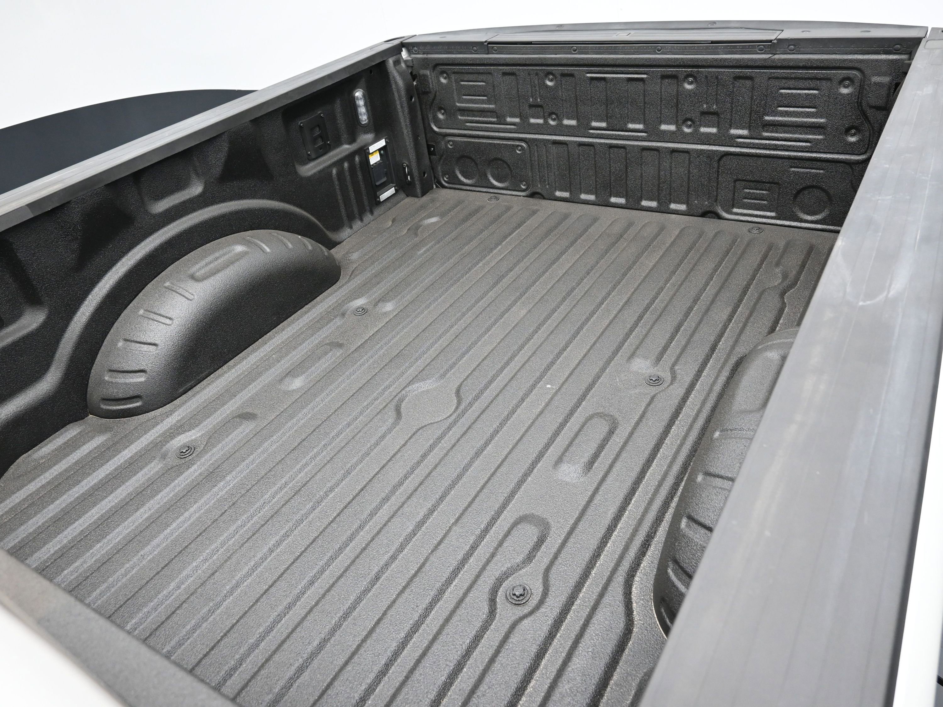 Used 2024 Ford F250 Platinum w/ Tremor Off-Road Package image 45