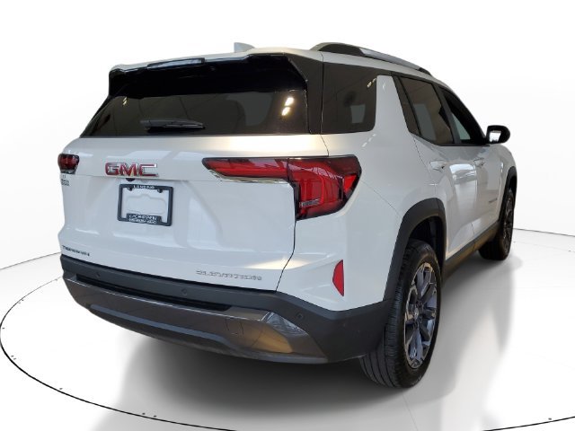 New 2027 GMC Terrain Elevation w/ Elevation Premium Package FWD image 4