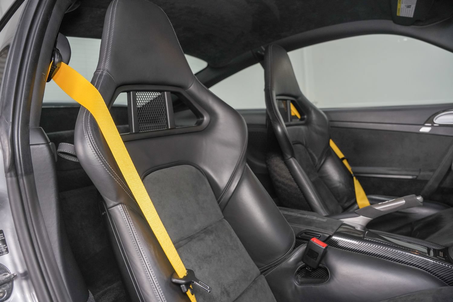 Used 2008 Porsche 911 GT2 RWD image 26