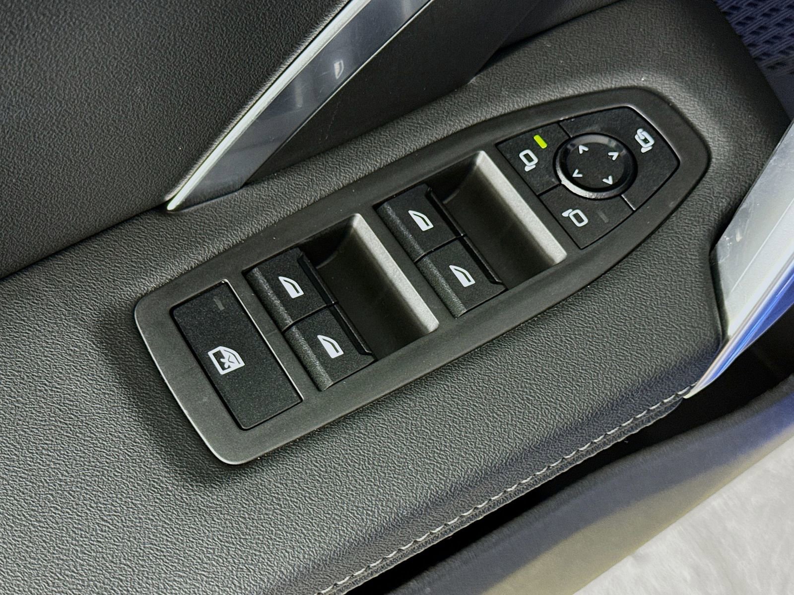 Used 2026 BMW X1 xDrive28i w/ Technology Package AWD/4WD image 18