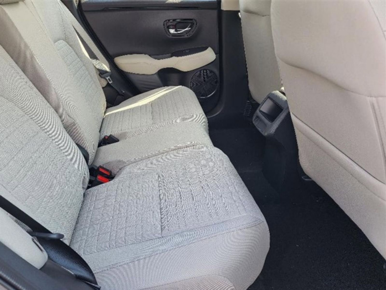 Used 2025 Honda HR-V LX image 9