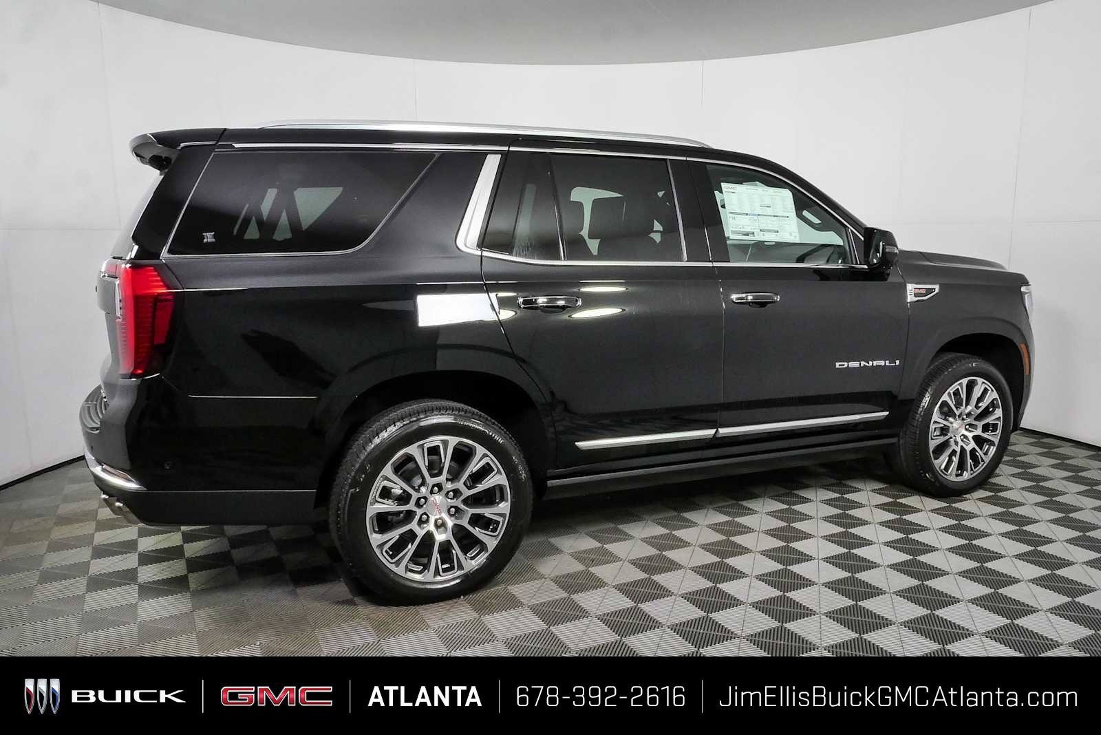 New 2026 GMC Yukon Denali w/ Denali Reserve Package AWD/4WD image 2
