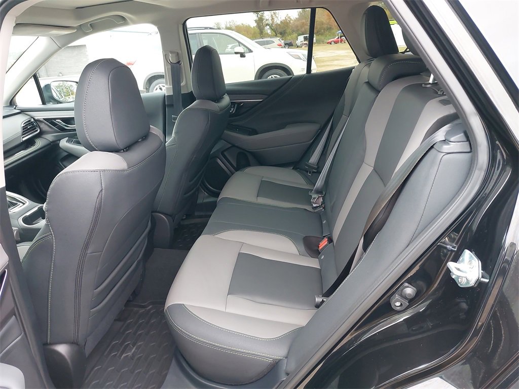 Certified 2025 Subaru Outback Onyx Edition w/ Popular Package #2 image 32