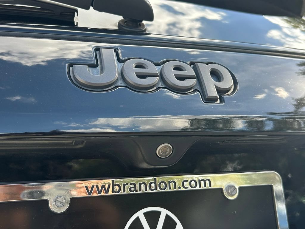 Used 2021 Jeep Compass Latitude FWD image 39