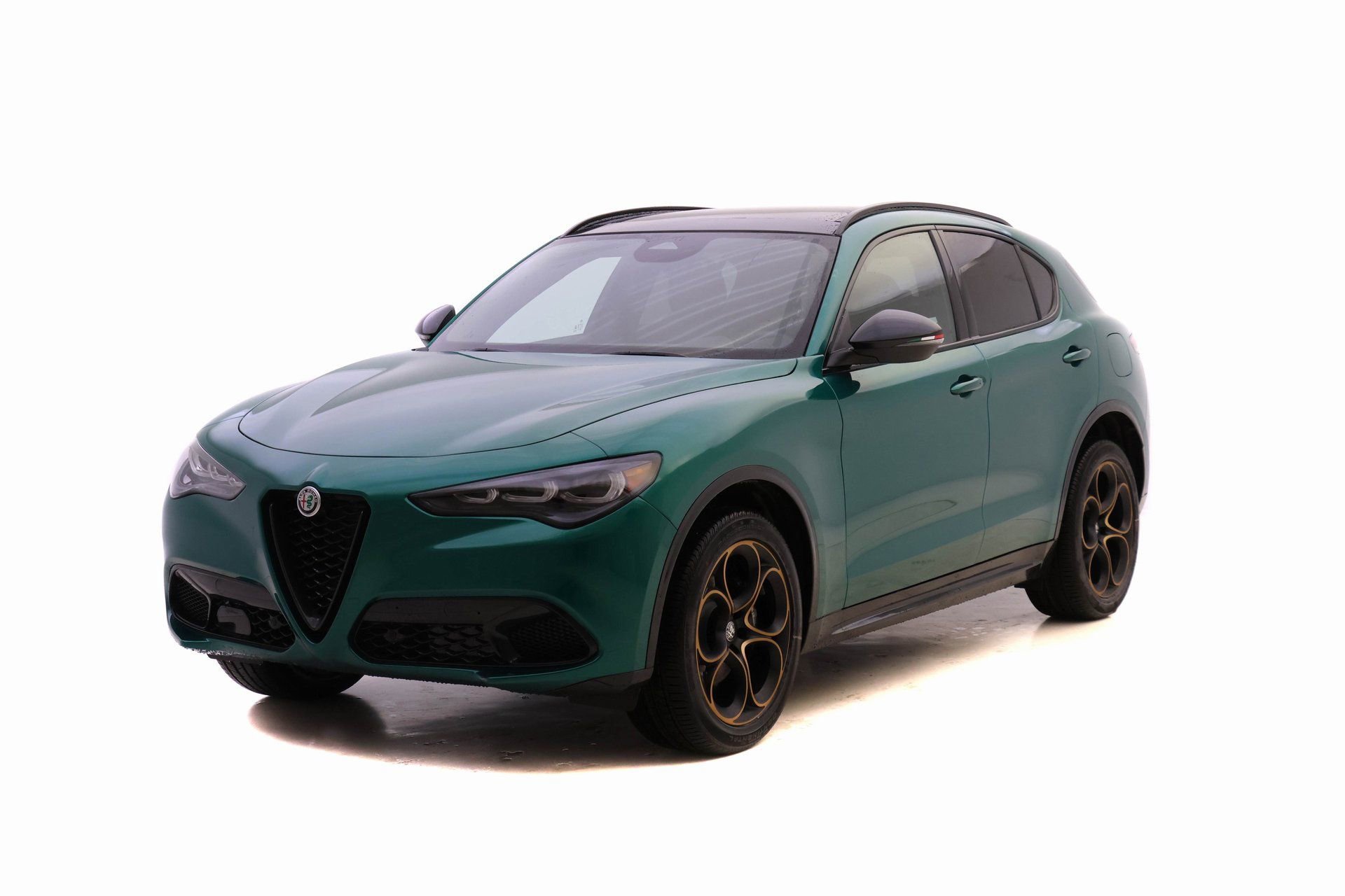 New 2025 Alfa Romeo Stelvio Sprint image 1
