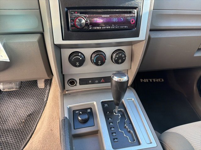 Used 2007 Dodge Nitro SE image 14